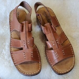 Natural Soul Tan Sandals with Slingback Design and Woven Straps